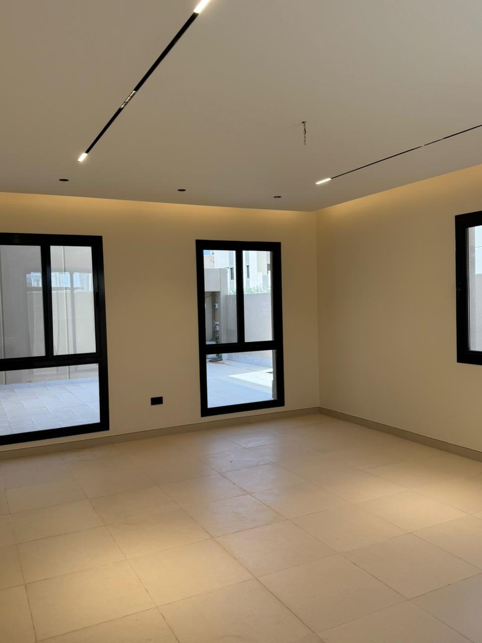 🏰 **Modern Luxury Villa | Sidra District – Roshn**   ✨ *Contemporary Design Blending Elegance, Functionality & Sustainability*  